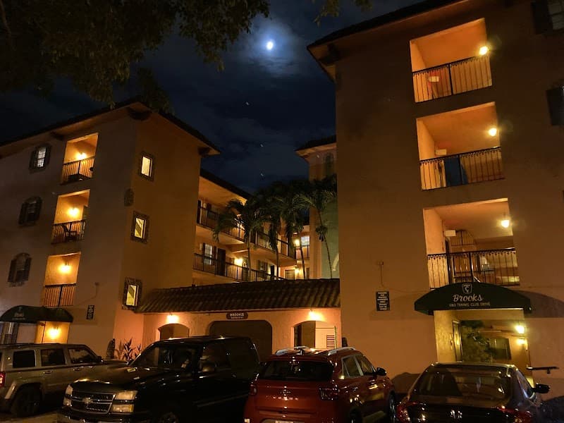 Tennis Club Brooks Condominium Association