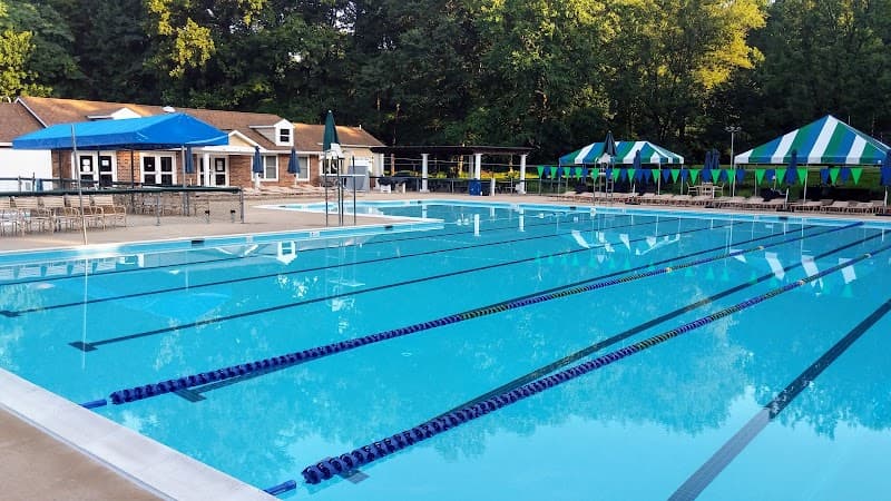 Oakton Swim & Racquet Club