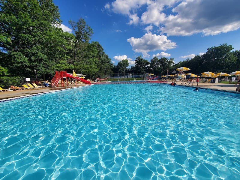 Cardinal Hill Swim and Racquet Club